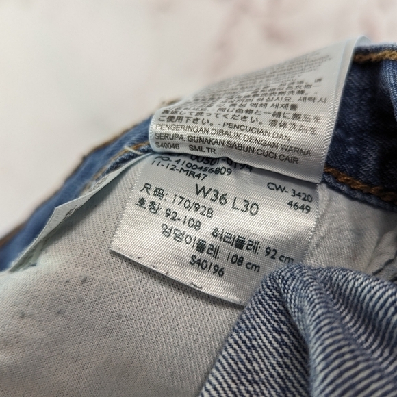 Vintage Levis Jeans Mens 36 X 30 501 XX Y2K Denim Rigid Button Fly Distressed - Picture 3 of 13